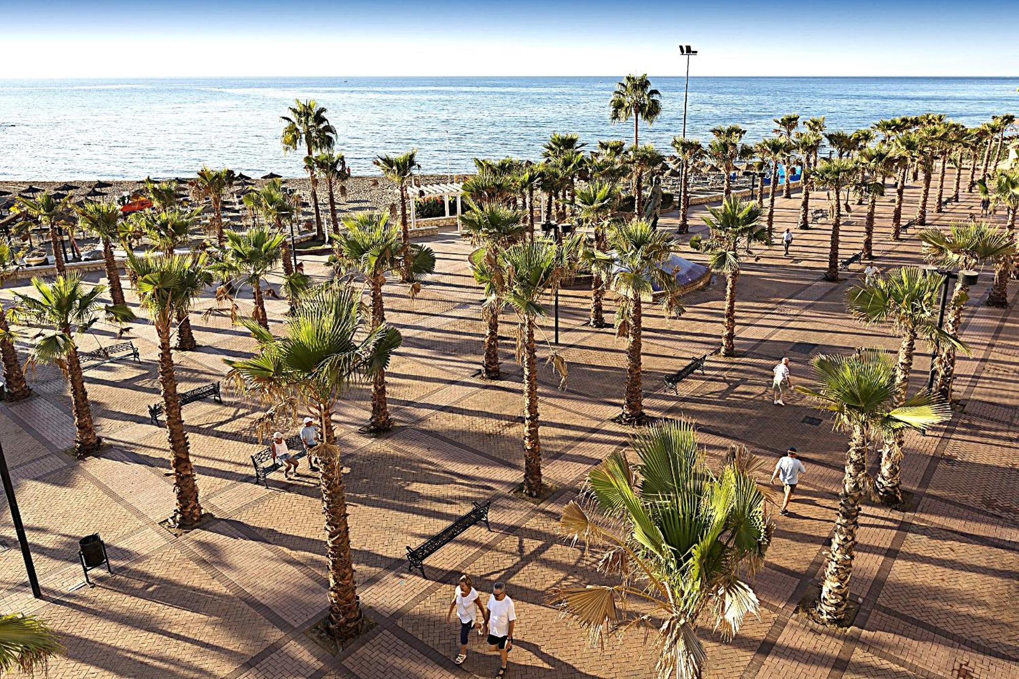 Luna Holidays City Center And Beach Fuengirola Bagian luar foto
